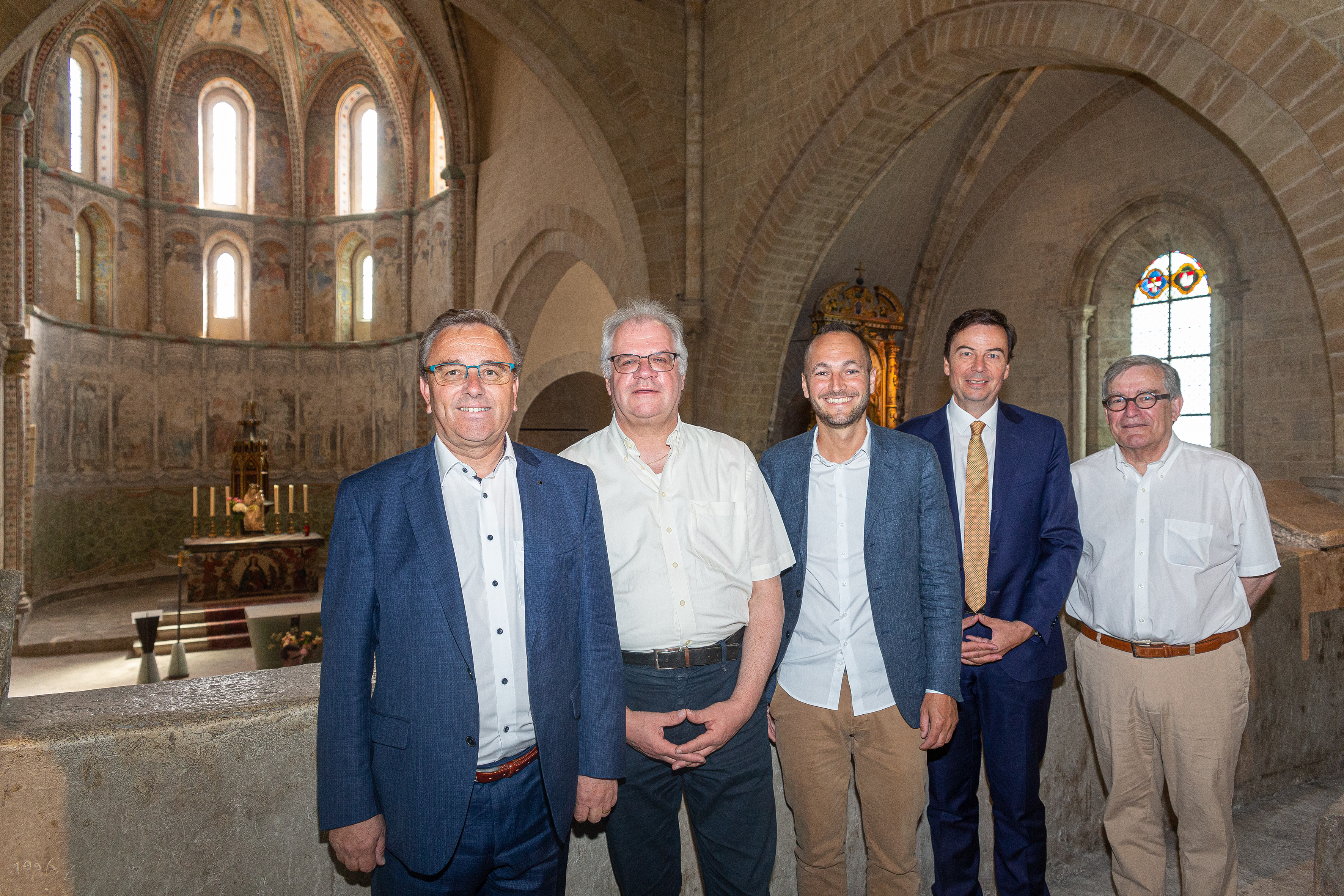 Foo alt-image description